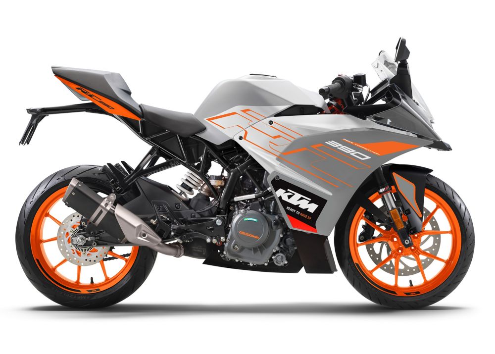 KTM launches new colors in the RC series